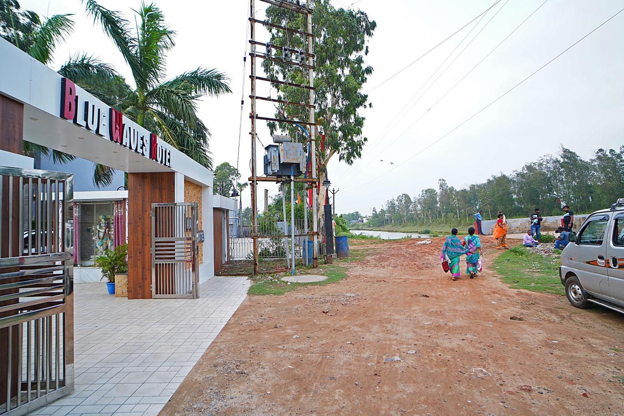 Blue Waves Hotel Tajpur Exterior photo