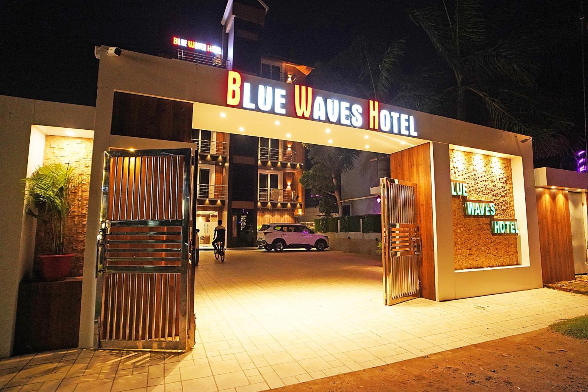 Blue Waves Hotel Tajpur Exterior photo